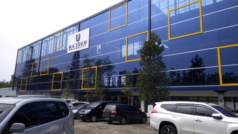 Raih Masa Depan Cerah Lewat Bimbingan Konseling di Bandung! Kuliah Terjangkau 5,5 Juta per Semester dengan Prospek Kerja Luas