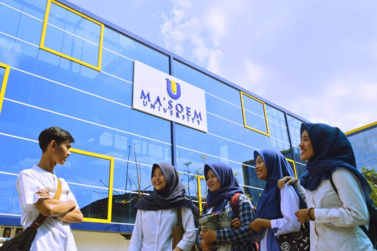 Mulai Langkah Besar Anda Hari Ini: Sukses di Jurusan Teknik Informatika Bersama Universitas Ma’soem dengan Biaya Ramah di Kantong