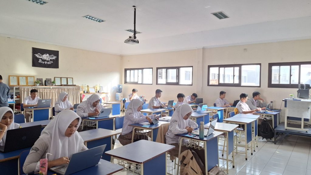 Dari Beda Logat Jadi Saling Erat: Belajar Toleransi Kultural Sejak Dini di Pesantren